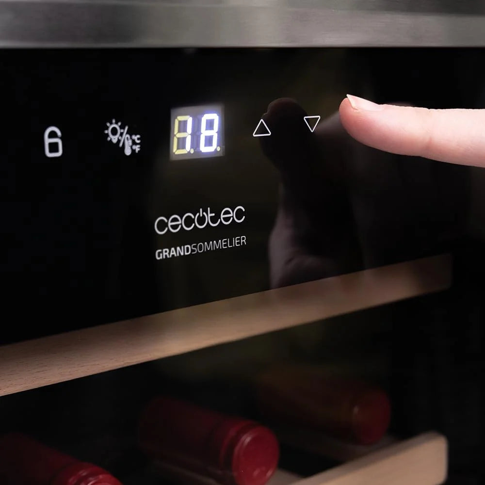 Cecotec Vinoteca 34 botellas Bolero grandsommelier 34030 inox compressor, 80 L, Enfriamiento por compresor, Temperatura regulable de 5 a 18ºC, Control táctil, Display, LED interior.