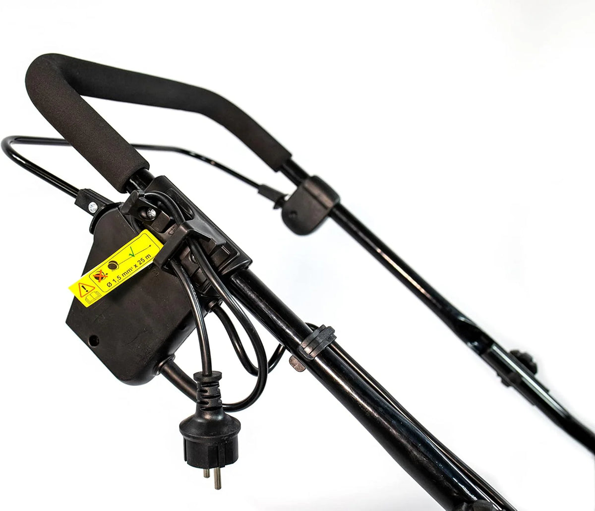 Garland Roll&Comb 502E-V19 - Peinadora/Barredora césped artificial eléctrica enchufable - 1.600 W de potencia, 15'6 kg de peso, ancho de trabajo 40 cm con altura regulable. Saco de recogida de 40 l. Apto para superficies hasta 350 m2.
