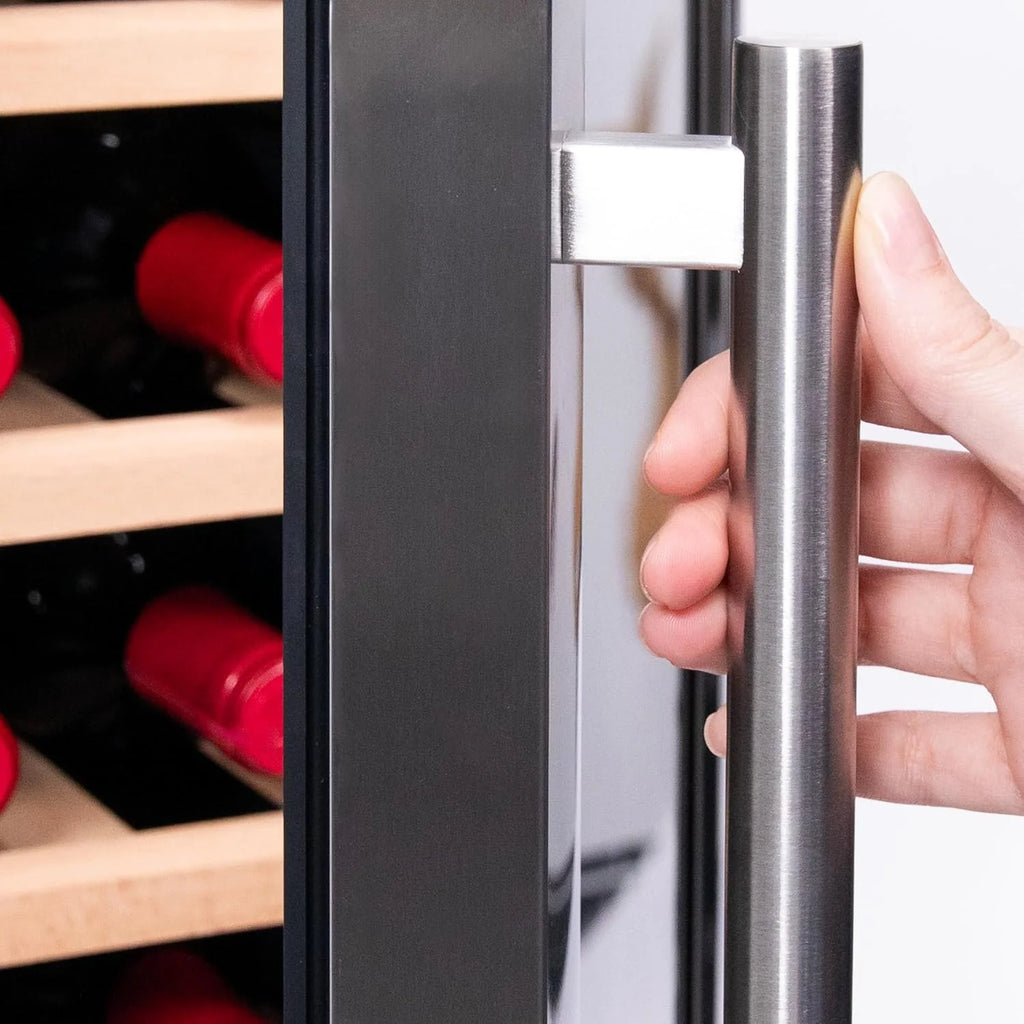 Cecotec Vinoteca Libre Instalación Bolero GrandSommelier 1250 CoolWood. Nevera para vinos con capacidad para 12 botellas, temperatura ajustable de 8-18ºC, LED y estantes de madera.